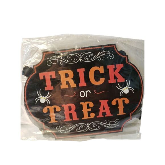 Halloween Decor  - Picture 2 of 6